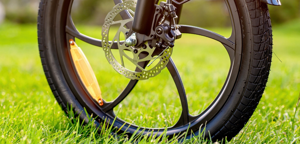 E-Bike Tire Blowout Why It Happens and How to Handle It Safely - PVY E-BIKE